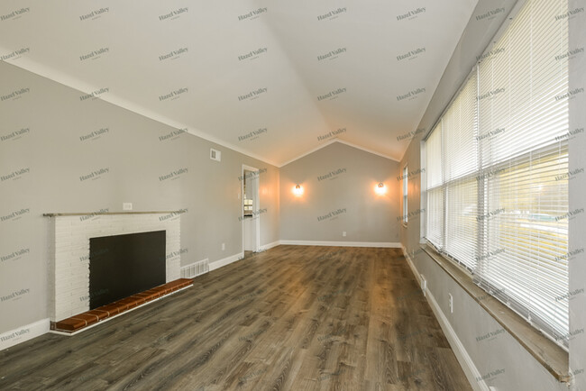 Building Photo - 1415 Washington St