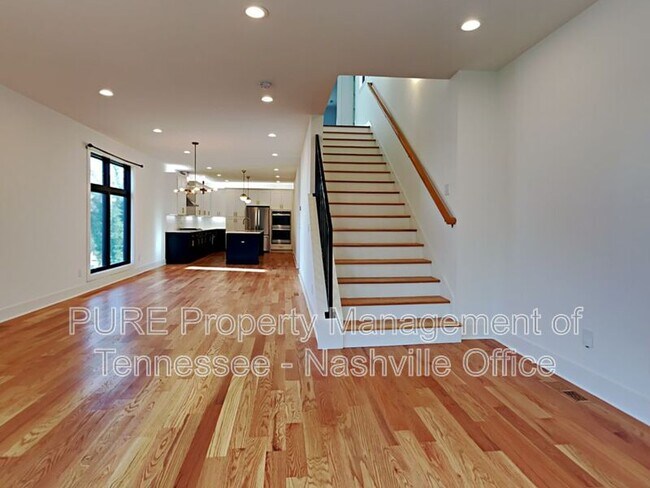 Photo - 1256 Thomas St House