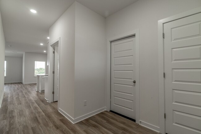 Foto del edificio - BRAND NEW 3-bedroom 2 bath Home in Fayette...