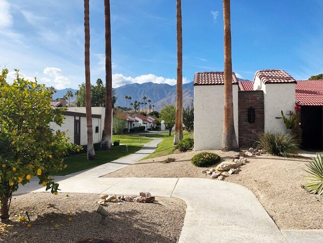 Foto del edificio - Welcome to Your Desert Oasis in the Canyon...