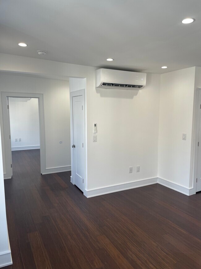 Closet - 204 Brown St
