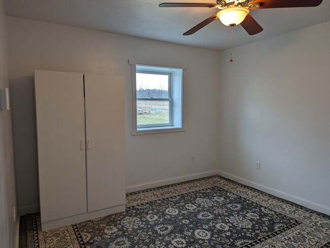 Building Photo - 200 Mc Knight Ln
