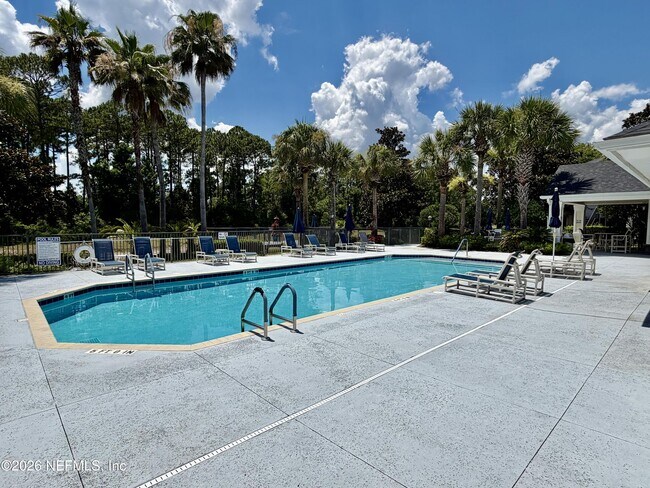 Foto del edificio - 104 Laurel Wood Way