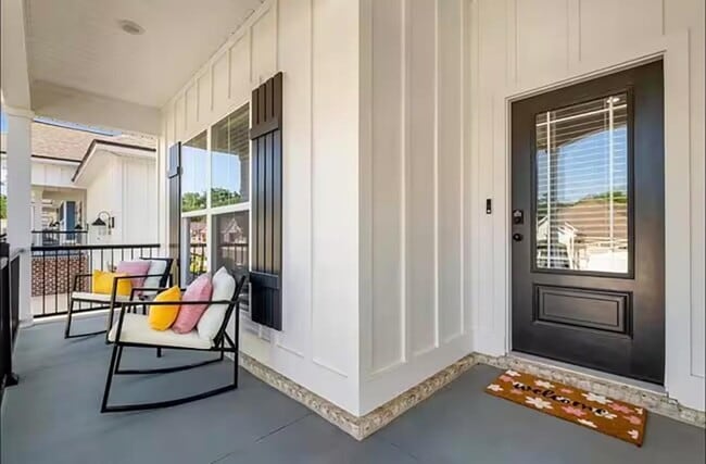 Building Photo - 2047 Hansel Hl Dr