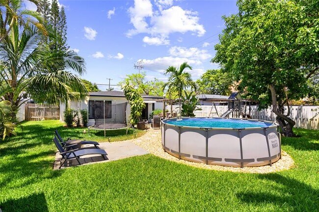 Foto del edificio - 336 SW 20th St