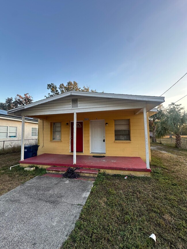 Foto del edificio - 2911 E 33rd Ave