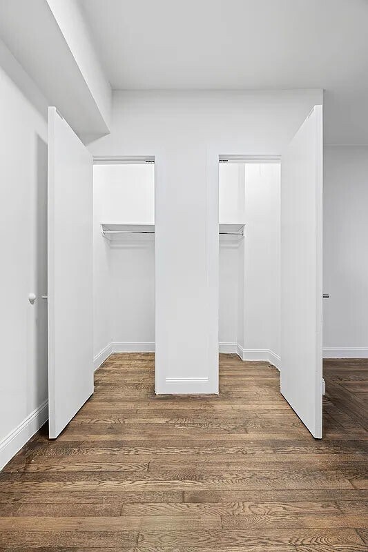 Building Photo - 208 East 31st Street