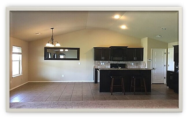 Foto del edificio - 3 Bed | 2 Bath | Tulsa | 1,560 sqft
