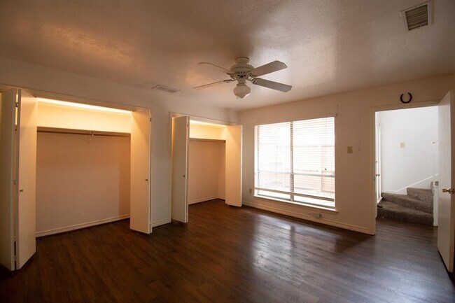 Foto del edificio - 3617 Stables Ln
