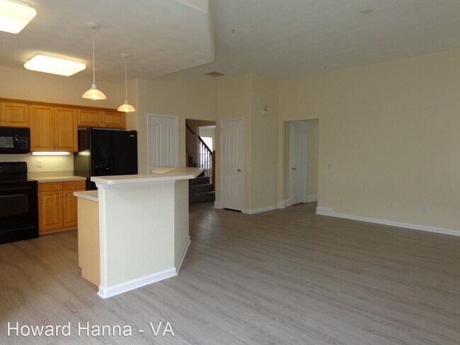 Building Photo - 3 br, 2.5 bath House - 805 Windom Boulevard