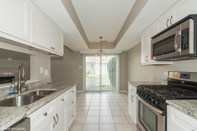 Foto del edificio - 627 Beaver Ct