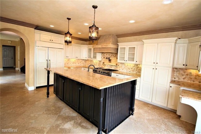 Building Photo - 4 br, 3.5 bath House - 4 Compass