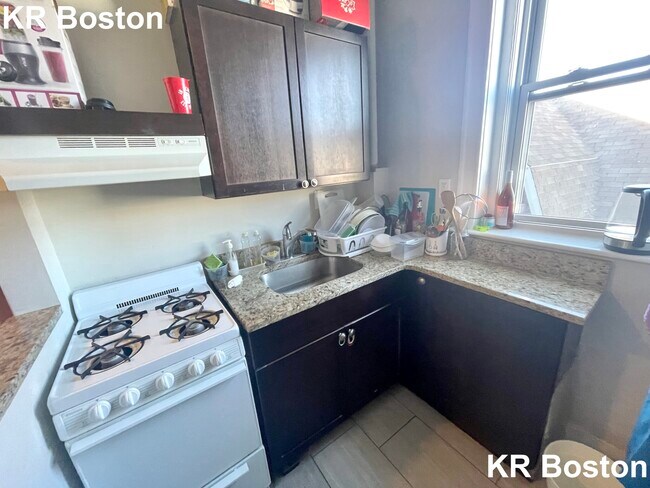 Foto del edificio - 1185 Commonwealth Ave