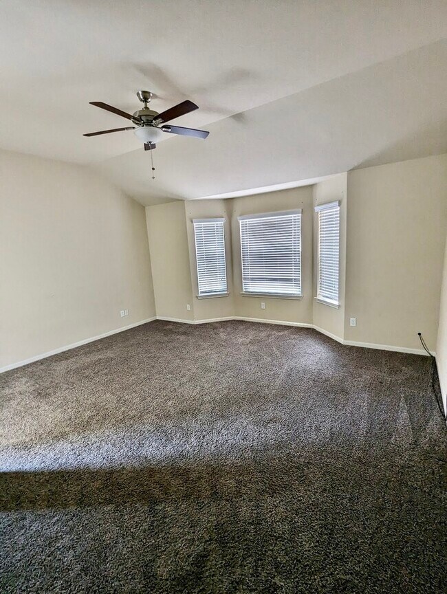 Building Photo - LEASE OPTION/RENT TO OWN/ LEASE