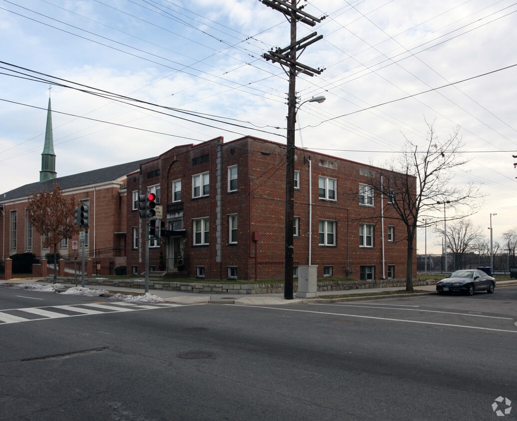615 Alabama Ave SE, Washington, DC 20032 Apartments in Washington, DC