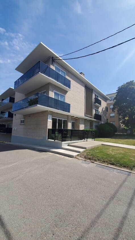 Primary Photo - 70 Gulliver Rd