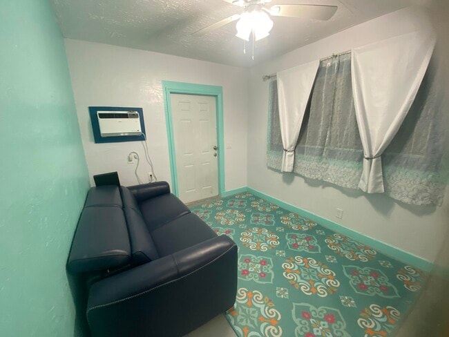 Foto del edificio - 802 Lytle St