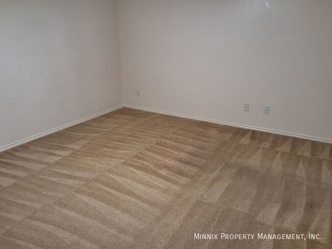 Foto del edificio - 4713 Timber Ln