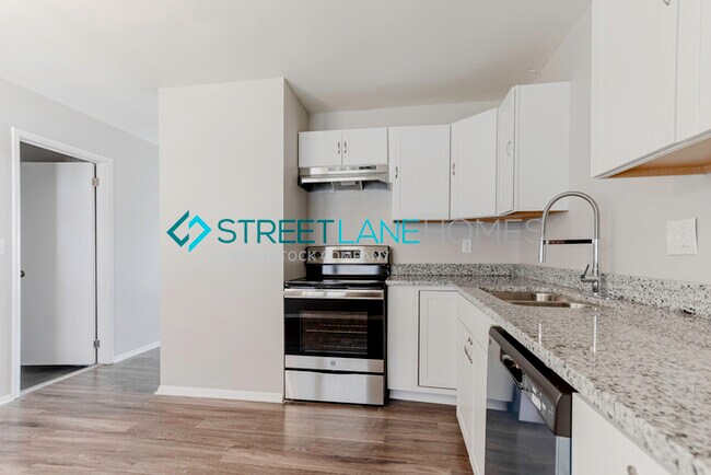 Building Photo - NOW OFFERING HALF OFF THE FIRST FULL MONTH...