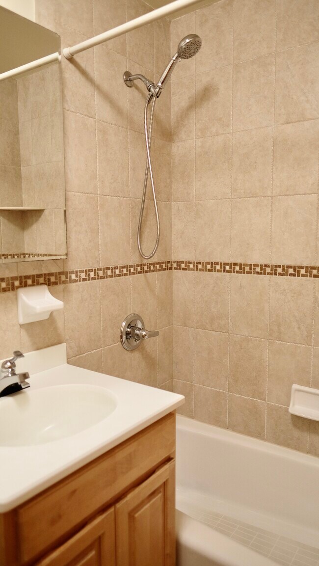 Building Photo - 294 W 92nd St