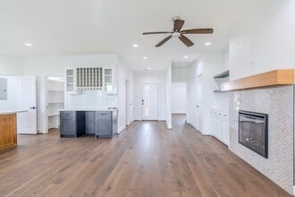 Building Photo - 6901 Rd 5503