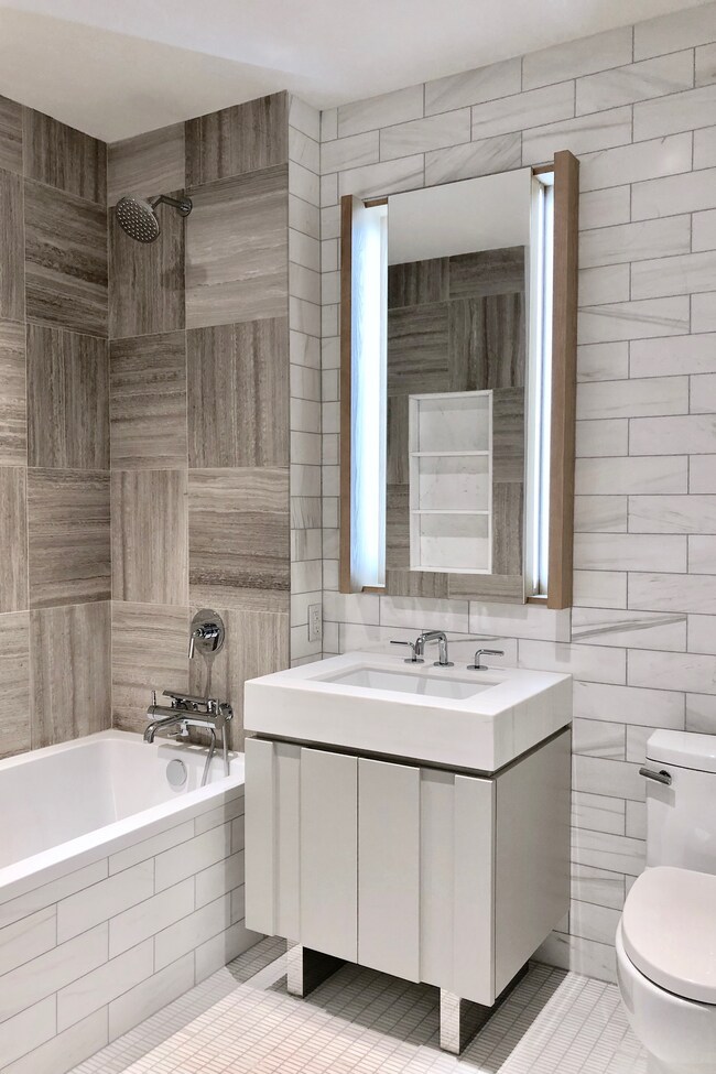 Foto del edificio - 22-18 Jackson Ave