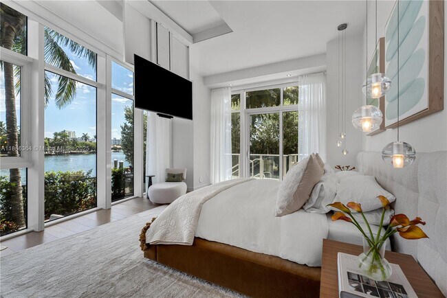 Foto del edificio - 4701 Meridian Ave