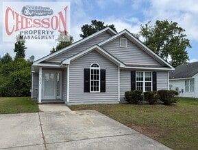 Building Photo - 4015 Huntsmoor Ln