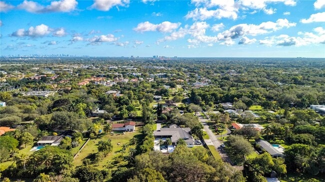 Foto del edificio - 9040 SW 110th Ave