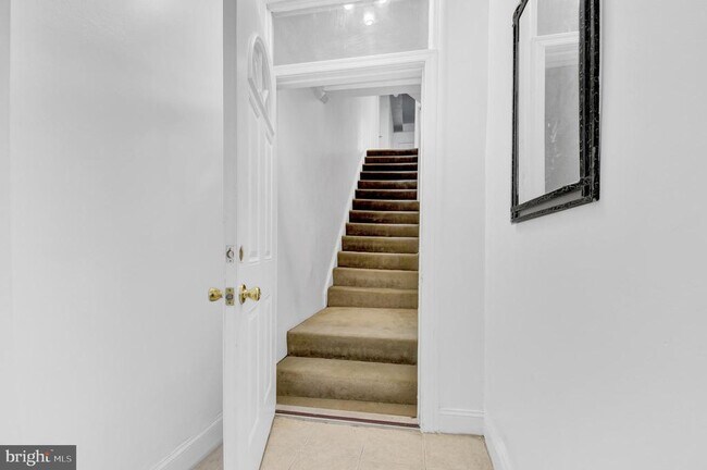 Foto del edificio - 1852 5th St NW