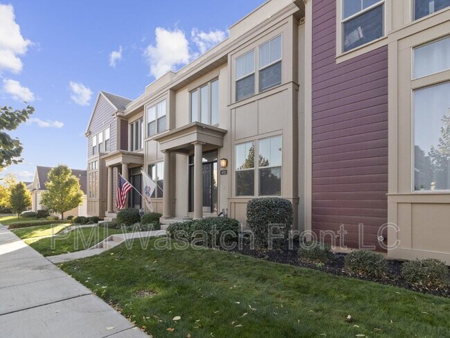 Building Photo - 4721 W Zig Zag Rd