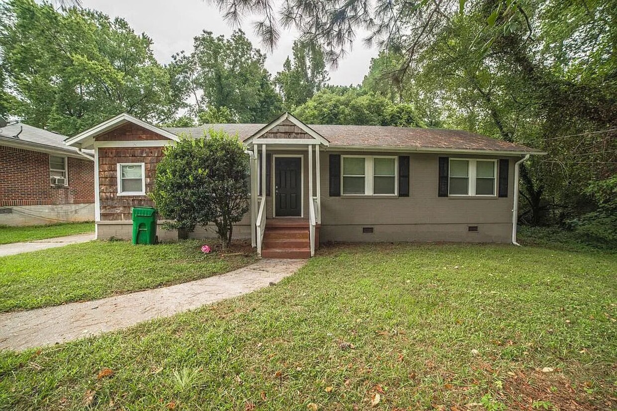 Primary Photo - 3 Bed 1 Bath in Decatur!