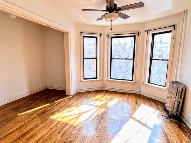 Foto del edificio - 3212 W Altgeld St