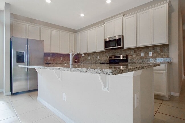 Building Photo - Davenport Single Family home now available!