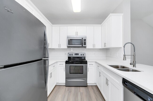 Building Photo - Northlake Park Apartments