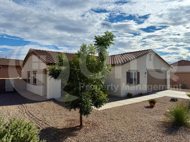 Building Photo - 640 S Harry P Stagg Dr