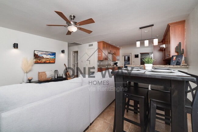 Foto del edificio - 8702 E Sheridan St