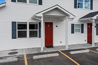 Building Photo - 104 Davis Ave