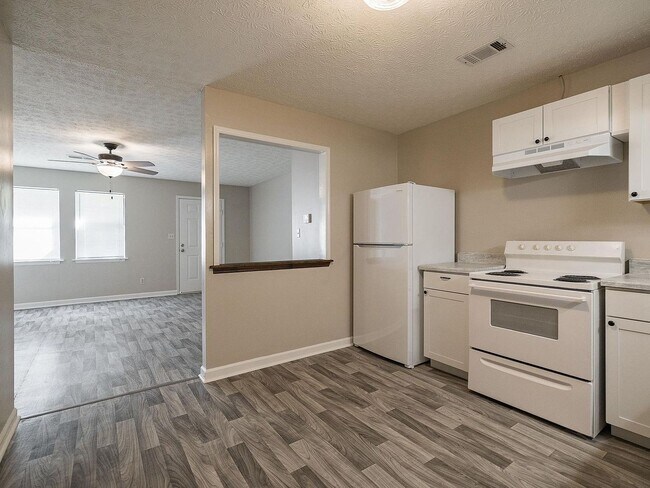 Foto del edificio - 151 Massey Ln