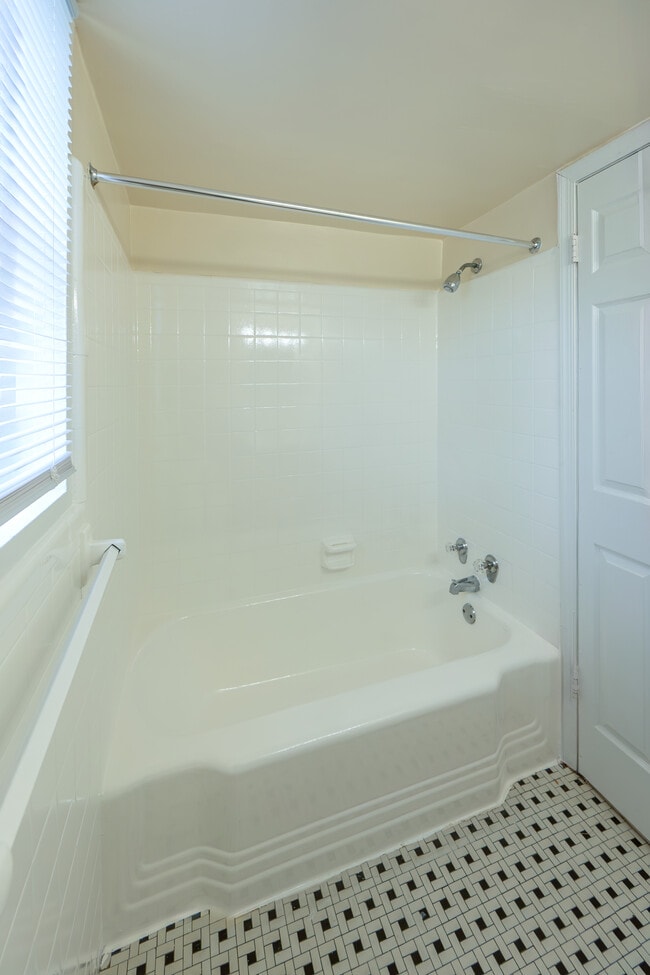 2 Bedroom - Eagle Crest Residences