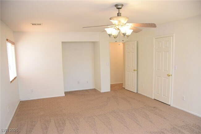 Foto del edificio - 7804 Wavering Pine Dr