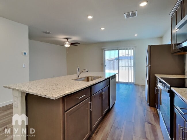 Foto del edificio - 1090 W Virginia Ave