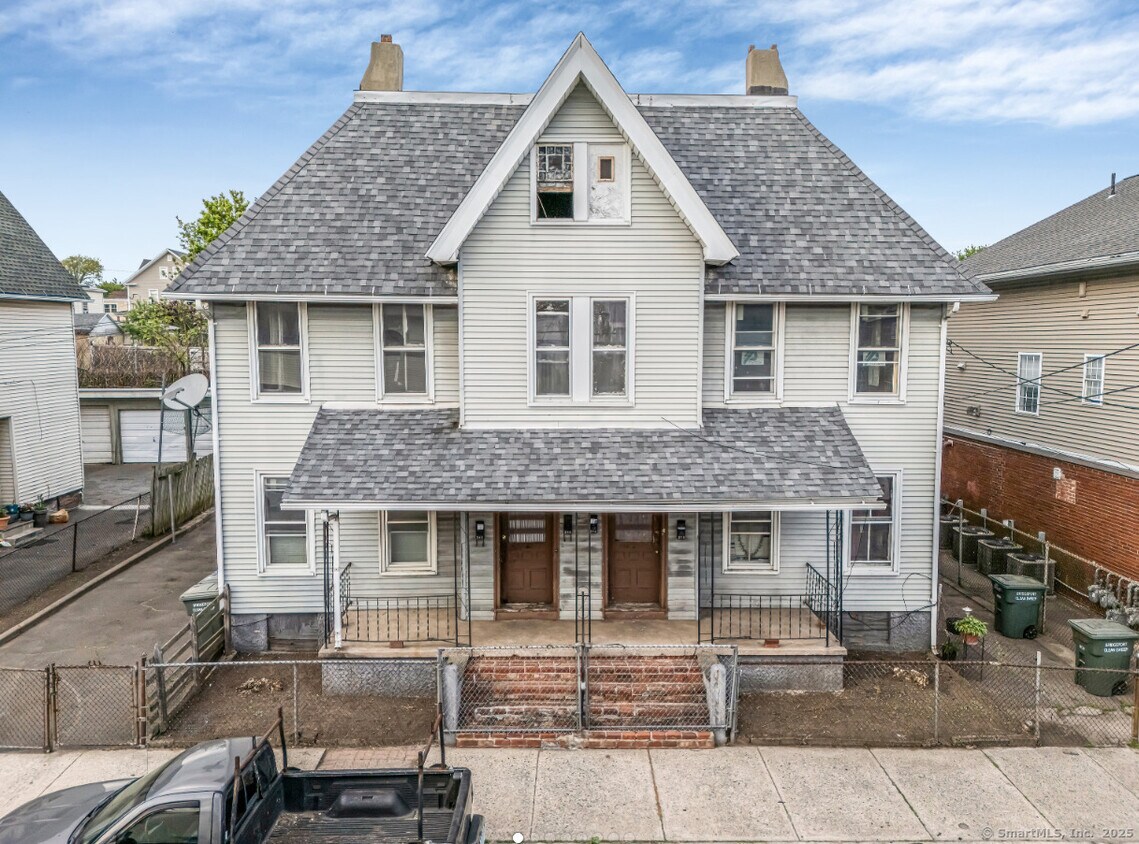 Primary Photo - 276 Pequonnock St