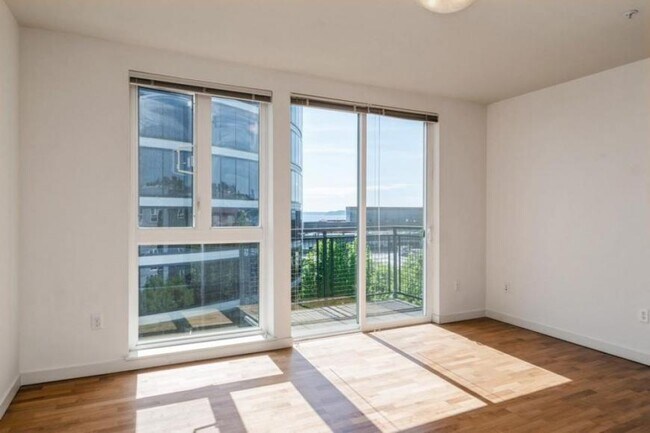 Foto del edificio - 1 bedroom in Seattle WA 98121