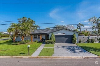 Building Photo - 400 Capri Blvd