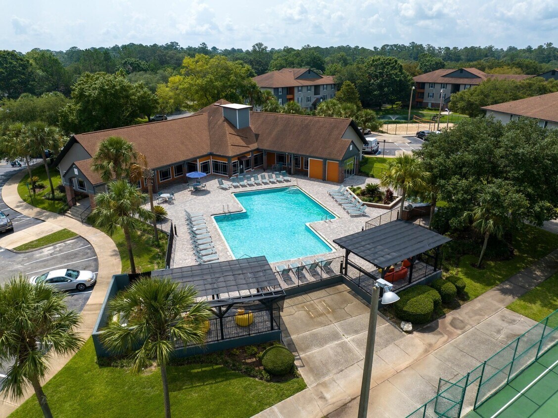 Lexington Crossing Apartments in Gainesville, FL