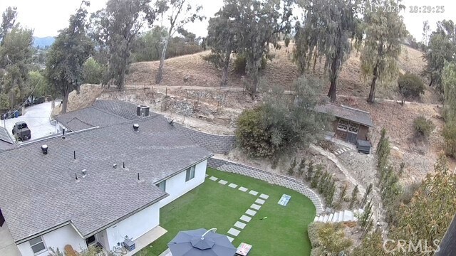 Foto del edificio - 7865 Denivelle Rd