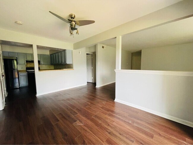 Foto del edificio - 5718 Dockside Dr