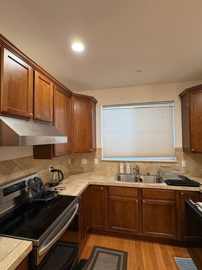 Foto del edificio - Great Auburn home with 3 bed 2.5 bath and 2 car garage