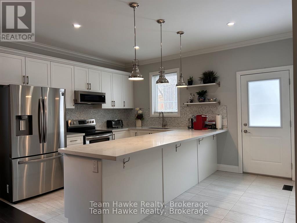 Photo principale - 152 Bishop Dr